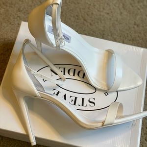 Steve Madden Size 11 White leather 107 Sane heel